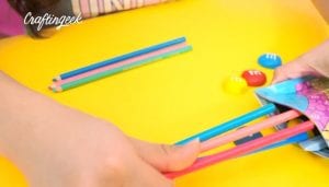 como hacer un estuche para lapices en casa